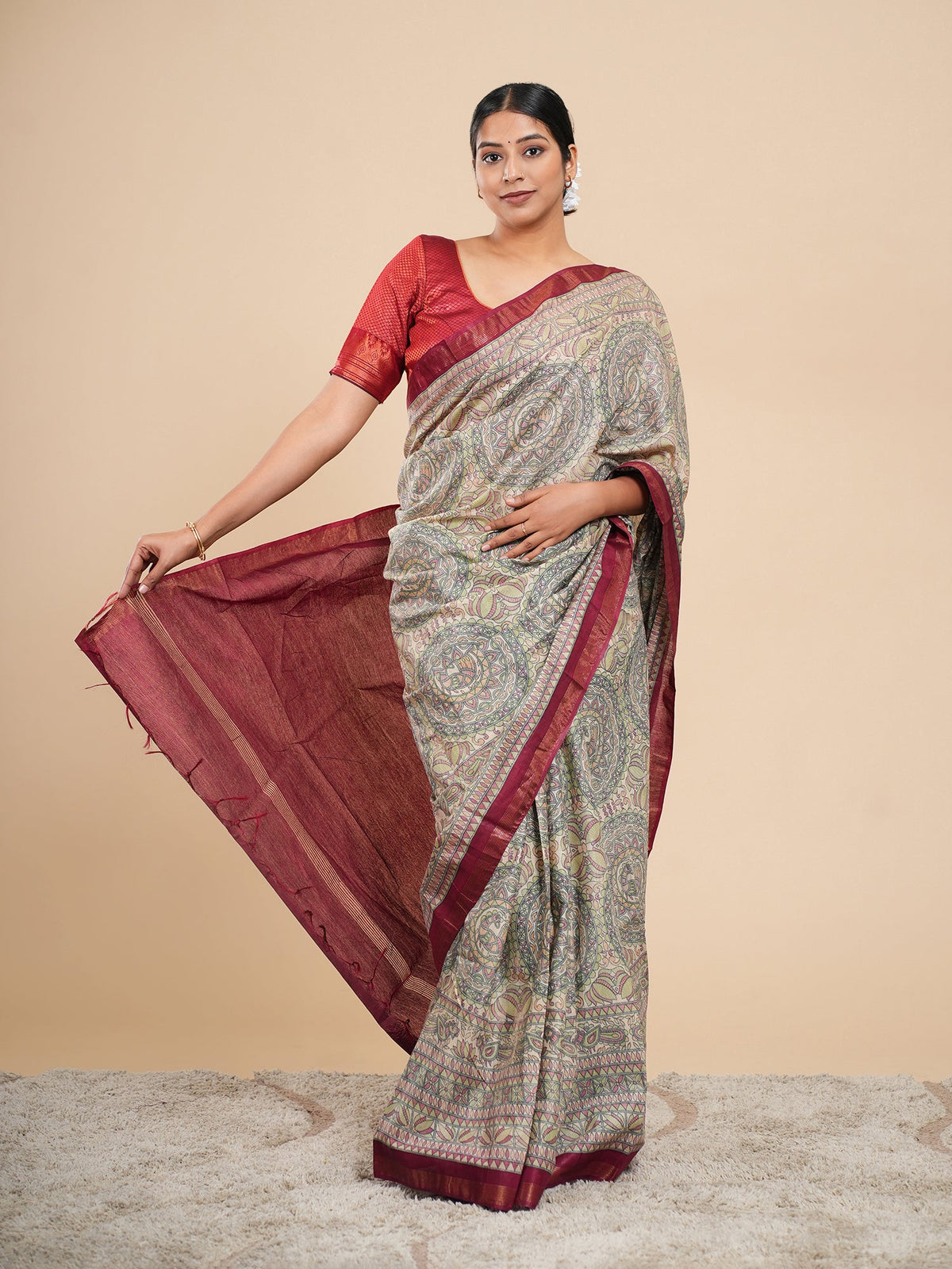 Handloom vs powerloom Jamdani comparison: a machine-printed Chanderi saree drape — Koshnika