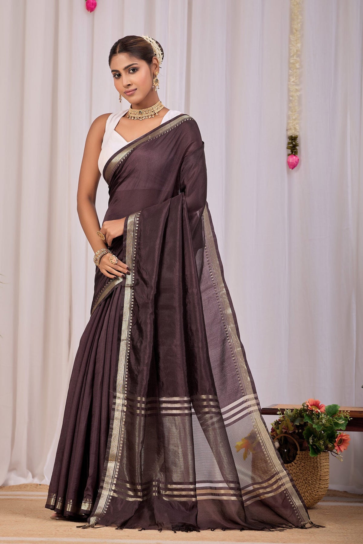 Bhumi Coffee Brown Banana Silk Saree — pallu detail