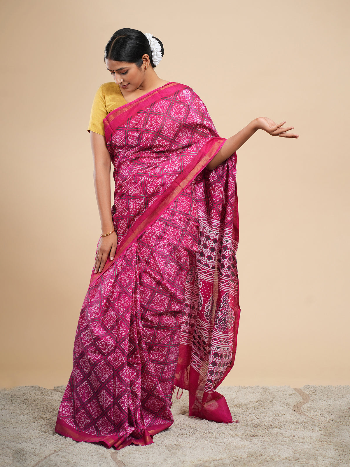 Magenta Chanderi Bandhni-print saree, Bandhni dot close-up – Koshnika