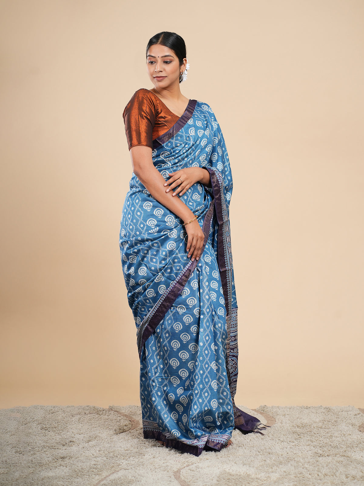 Metallic blue Modal abstract-print saree, border detail – Koshnika