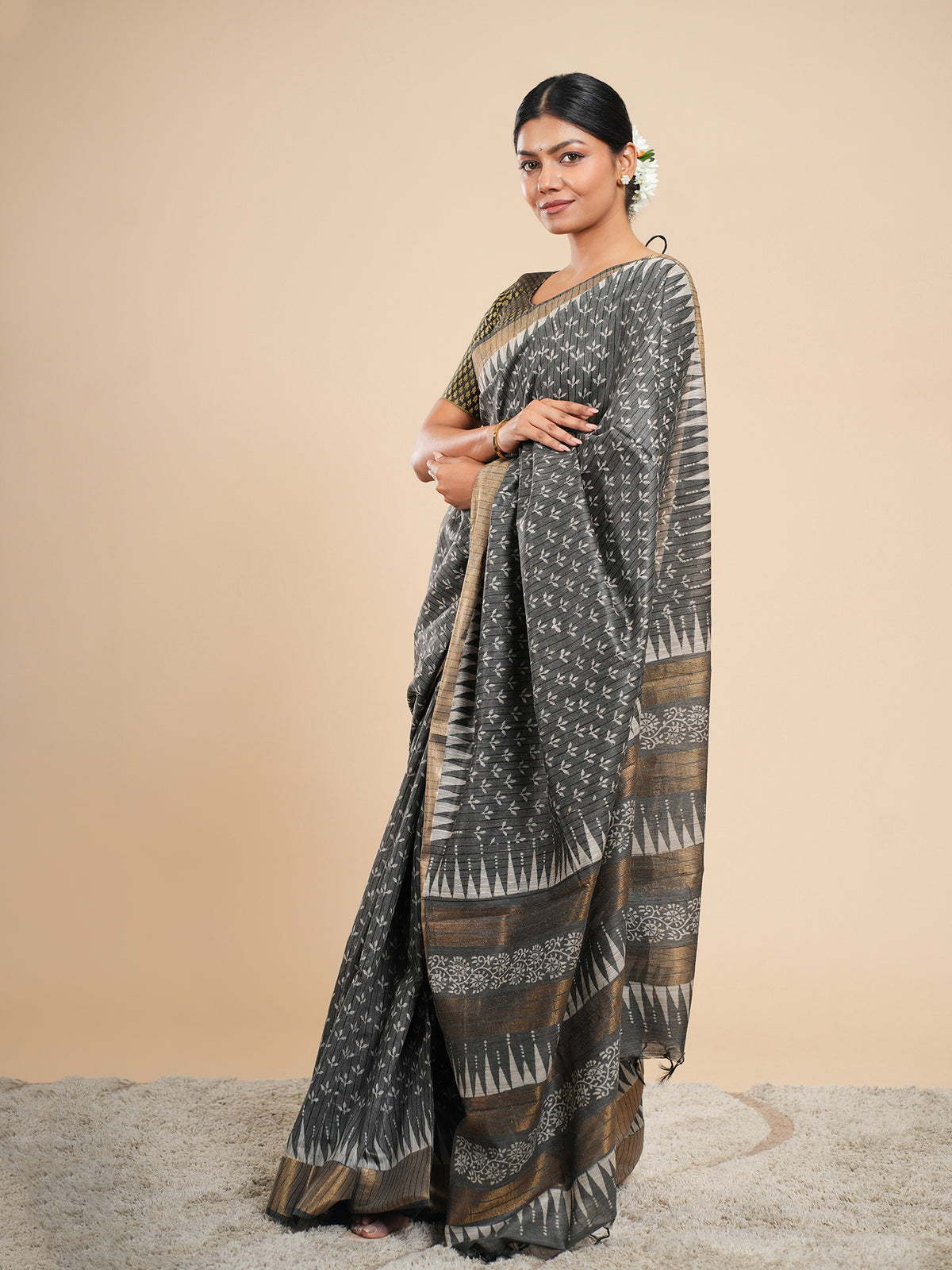 Charcoal grey Chanderi block-print saree, border detail – Koshnika
