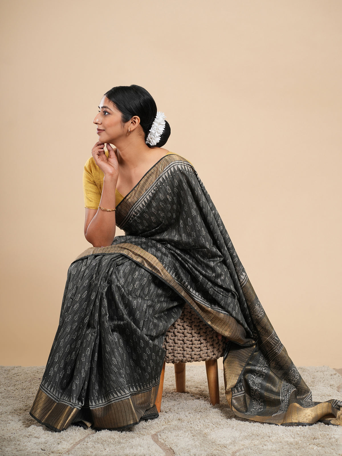 Charcoal grey bamboo silk saree, full-length drape – Koshnika